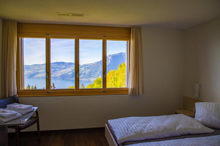 Hotel Z Aeschiried Aeschi Bei Spiez Zimmer foto
